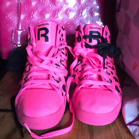 reebok pink leopard